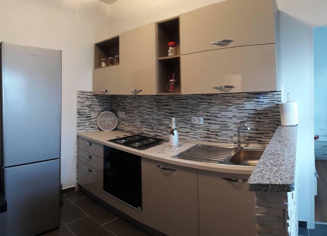 App Lana Apartment ซริกเวนิซา ภายนอก รูปภาพ